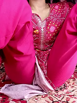 Snapshot of Saniya76 chatting on 05-21-26, 01:52 Saniya76 online show from 05-21-26, 01:52