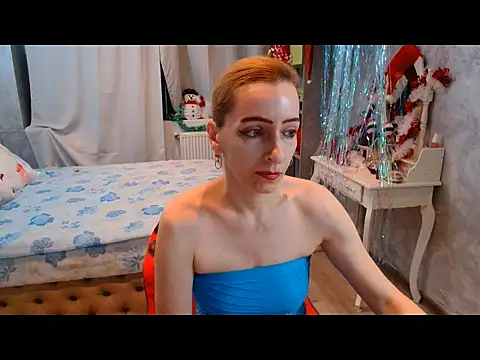 AnneDevrim online show from 12-18-25, 06:40