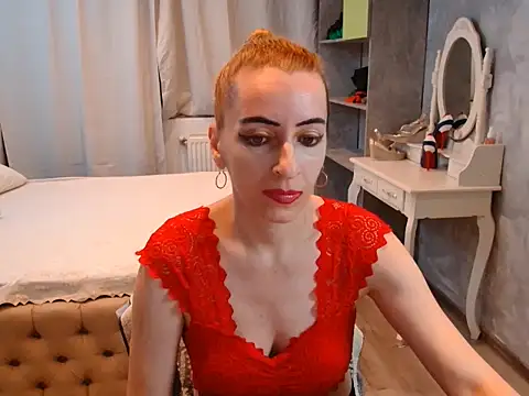 AnneDevrim online show from 11-13-25, 07:01