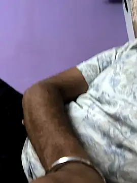 Snapshot of Abhi_kumar_103 chatting on 11-04-25, 10:08 Abhi kumar 103 online show from 11-04-25, 10:08