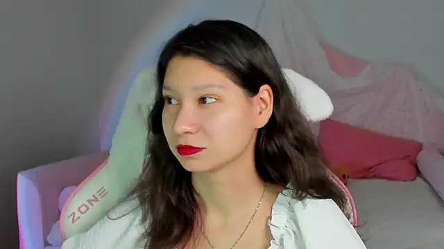 SaraDenars online show from 11-27-25, 05:19