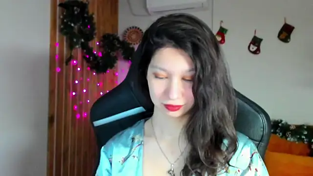 SaraDenars online show from 12-22-25, 06:35