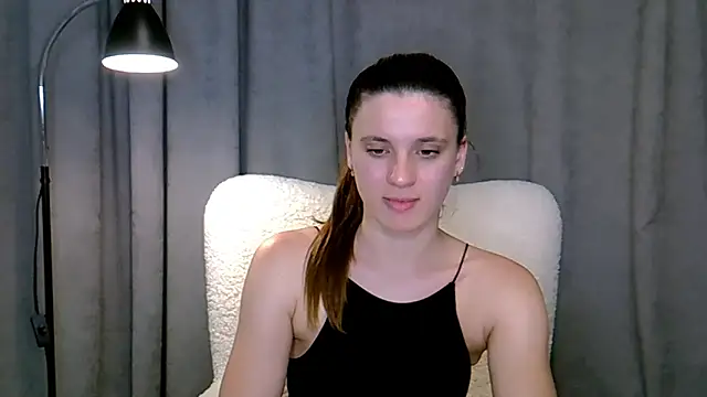 KiraHoney online show from 06-10-26, 09:49
