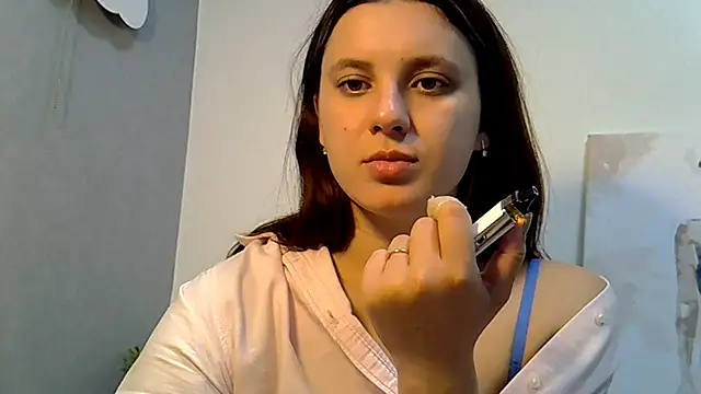 KiraHoney online show from 11-18-25, 08:34