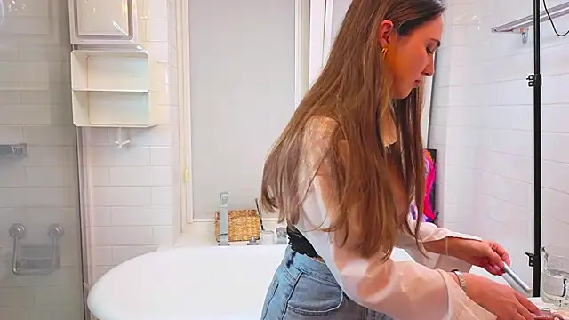 LeenaPuita online show from 11-12-25, 06:56