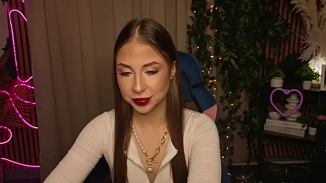 TraceyColon online show from 01-18-26, 05:49