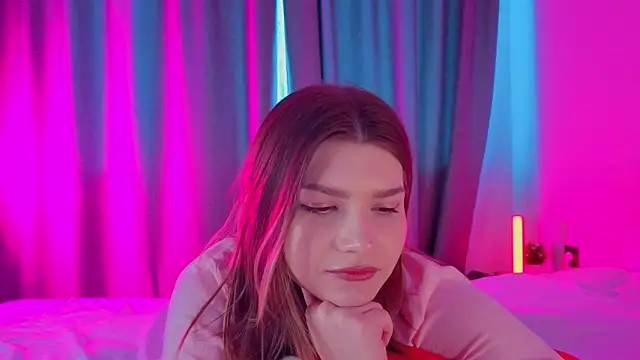 Snapshot of WilmaJohnson chatting on 02-18-26, 07:28 WilmaJohnson online show from 02-18-26, 07:28