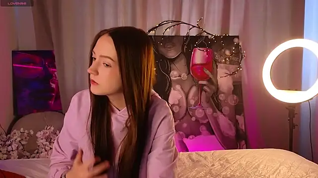 Snapshot of FrancesMason chatting on 02-22-26, 07:55 FrancesMason online show from 02-22-26, 07:55