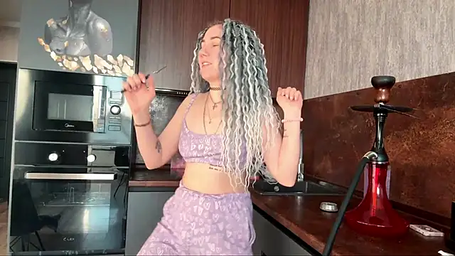 Snapshot of GeraldineStevenson chatting on 03-02-26, 02:02 GeraldineStevenson online show from 03-02-26, 02:02