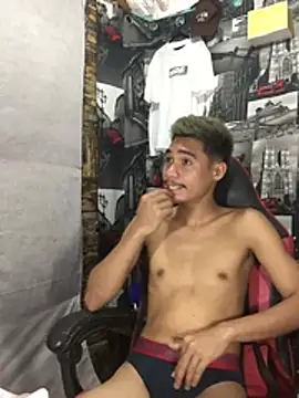 Snapshot of mrsexyteens chatting on 02-21-26, 04:14 mrsexyteens online show from 02-21-26, 04:14