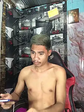 Snapshot of mrsexyteens chatting on 02-19-26, 05:32 mrsexyteens online show from 02-19-26, 05:32