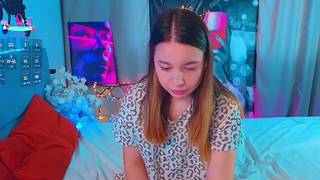 Snapshot of LauriePerez chatting on 01-09-26, 08:21 LauriePerez online show from 01-09-26, 08:21