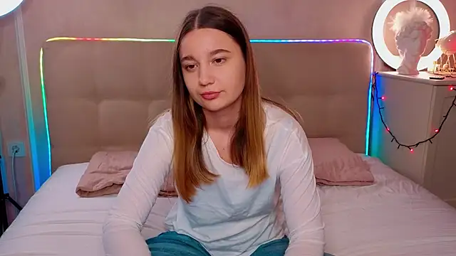 Snapshot of LauriePerez chatting on 12-22-25, 01:00 LauriePerez online show from 12-22-25, 01:00