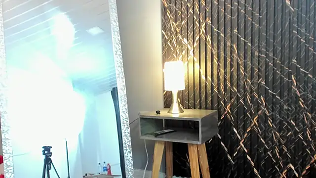 Snapshot of clara_heat chatting on 05-08-26, 07:06 clara heat online show from 05-08-26, 07:06