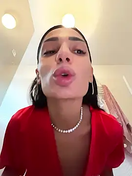 VickyM99 online show from 11-30-25, 10:38