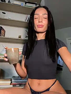 VickyM99 online show from 03-26-26, 10:57