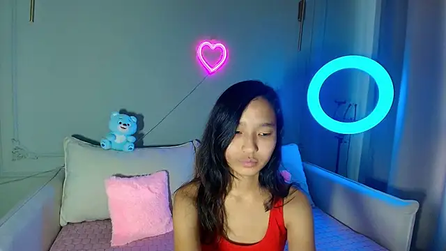 lihnpham online show from 11-28-25, 03:39