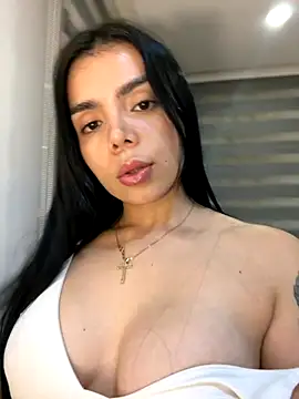 Snapshot of Salome_208 chatting on 11-07-25, 03:11 Salome 208 online show from 11-07-25, 03:11