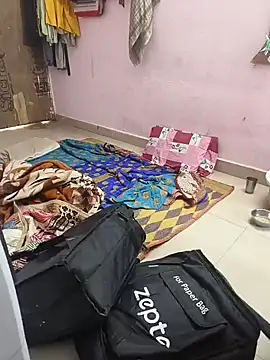 Snapshot of Lailamajnu1996 chatting on 02-16-26, 04:55 Lailamajnu1996 online show from 02-16-26, 04:55