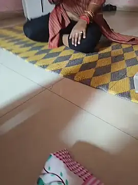 Snapshot of Lailamajnu1996 chatting on 02-20-26, 07:43 Lailamajnu1996 online show from 02-20-26, 07:43