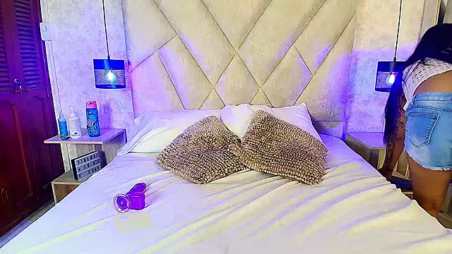 KimberlyFox t online show from 11-07-25, 12:53