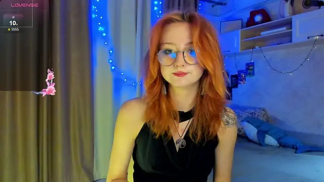 DragonflyLiza online show from 11-25-25, 11:21