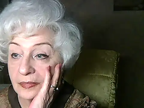 Snapshot of ValeriaKroww chatting on 06-16-26, 06:30 ValeriaKroww online show from 06-16-26, 06:30
