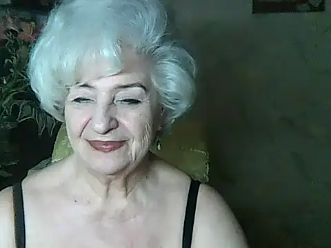 Snapshot of ValeriaKroww chatting on 06-26-26, 04:24 ValeriaKroww online show from 06-26-26, 04:24