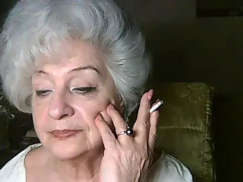 Snapshot of ValeriaKroww chatting on 06-05-26, 06:57 ValeriaKroww online show from 06-05-26, 06:57