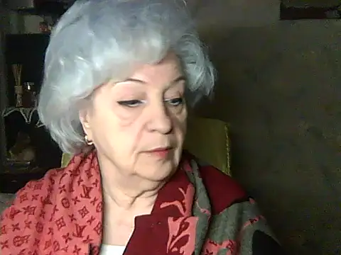 ValeriaKroww online show from 04-19-26, 05:47
