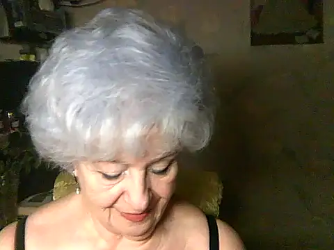 Snapshot of ValeriaKroww chatting on 07-15-26, 08:49 ValeriaKroww online show from 07-15-26, 08:49