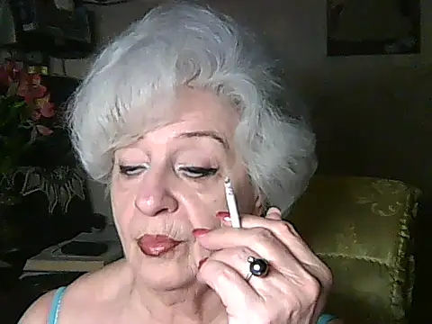 Snapshot of ValeriaKroww chatting on 06-20-26, 06:24 ValeriaKroww online show from 06-20-26, 06:24