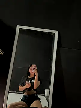 Snapshot of Anie_bby4u chatting on 11-04-25, 01:31 Anie bby4u online show from 11-04-25, 01:31