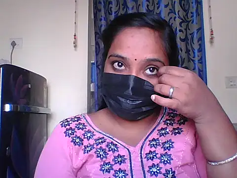 Snapshot of Mathi_cam chatting on 03-12-26, 09:35 Mathi cam online show from 03-12-26, 09:35