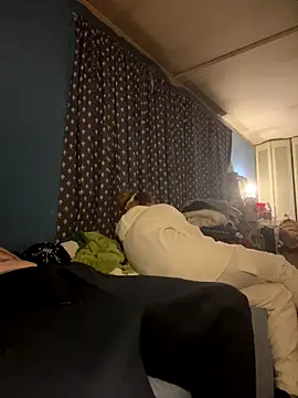 biggdaddyandqueenn online show from 12-21-25, 04:14