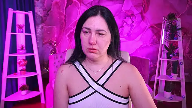 Snapshot of VelvetLuck chatting on 03-12-26, 01:37 VelvetLuck online show from 03-12-26, 01:37