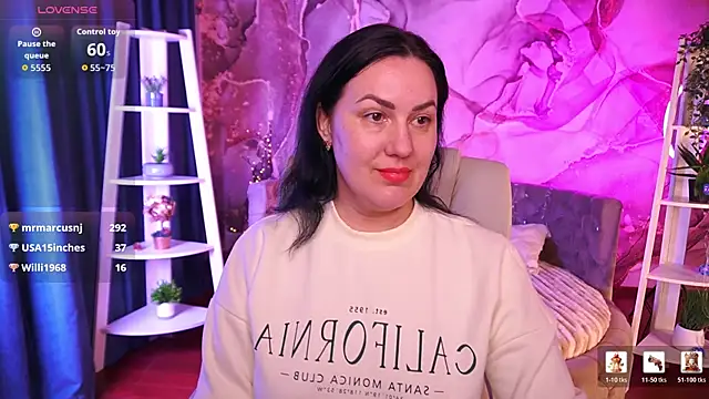 Snapshot of VelvetLuck chatting on 03-10-26, 06:56 VelvetLuck online show from 03-10-26, 06:56