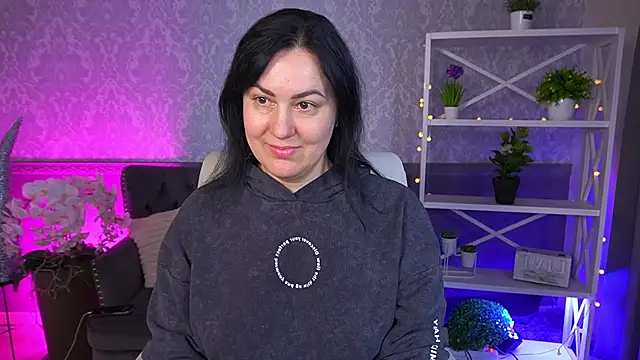 Snapshot of VelvetLuck chatting on 03-06-26, 01:50 VelvetLuck online show from 03-06-26, 01:50