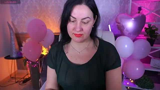 Snapshot of VelvetLuck chatting on 02-17-26, 02:58 VelvetLuck online show from 02-17-26, 02:58