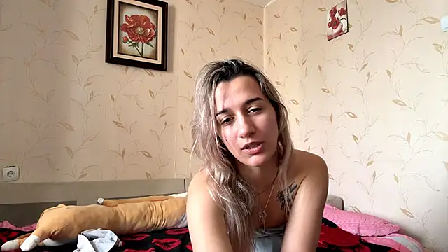 Auroragin online show from 11-08-25, 10:52