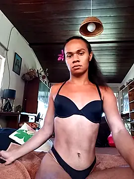 TransKylieX online show from 11-17-25, 06:23