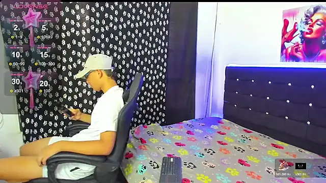 Snapshot of Camilo_hot_21 chatting on 11-03-25, 10:02 Camilo hot 21 online show from 11-03-25, 10:02