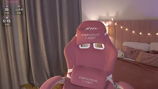 ohmyElly online show from 11-04-25, 04:44