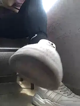 Snapshot of Xeena_ chatting on 11-14-25, 05:27 Xeena online show from 11-14-25, 05:27