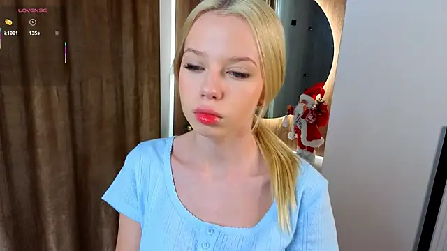 DorisCandelario online show from 12-18-25, 03:16