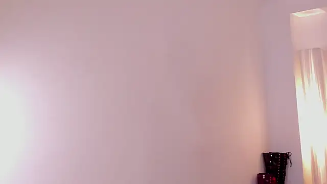 Snapshot of MistressErza chatting on 06-15-26, 03:55 MistressErza online show from 06-15-26, 03:55