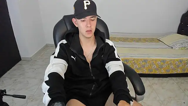 Aleck Boy online show from 11-27-25, 06:52