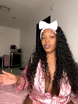 PrincessDreamm online show from 11-25-25, 12:11