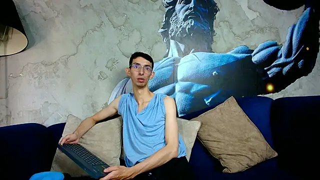 ZyroNight online show from 11-07-25, 02:32