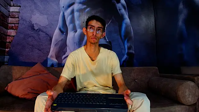 ZyroNight online show from 12-05-25, 07:23